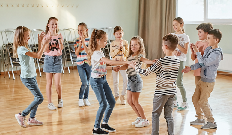 barn som dansar AI-genererad